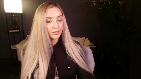 Snapshot of mi1a_ chatting on 3, 4, 2026 mi1a_ online show from 3, 4, 2026