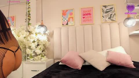 Snapshot of mia__bailey_ chatting on 8, 4, 2026 mia__bailey_ online show from 8, 4, 2026