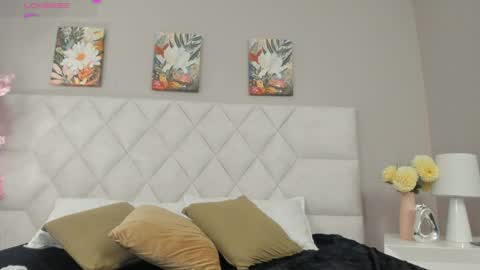 Snapshot of mia__bailey_ chatting on 15, 4, 2026 mia__bailey_ online show from 15, 4, 2026