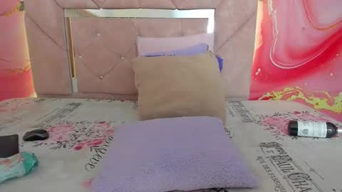 Snapshot of mia__blaze_ chatting on 25, 3, 2026 mia__blaze_ online show from 25, 3, 2026