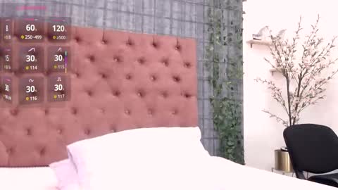 Snapshot of mia__coluccy chatting on 29, 9, 2025 Mia online show from 29, 9, 2025