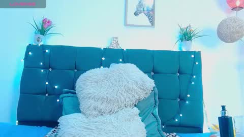 Snapshot of mia__xx1 chatting on 21, 3, 2026 C A L L M E M I A online show from 21, 3, 2026