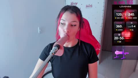 Mia adams  online show from 17, 12, 2024