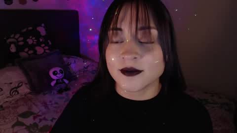 mia online show from 25, 1, 2025