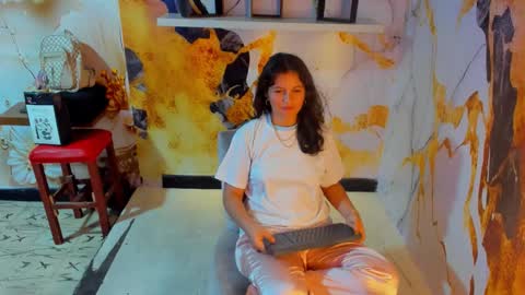 Mia online show from 10, 1, 2026