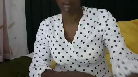 Snapshot of mia_bellah chatting on 16, 1, 2025 aishah petite online show from 16, 1, 2025