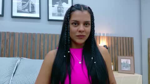 Mia Bellefort online show from 9, 2, 2026