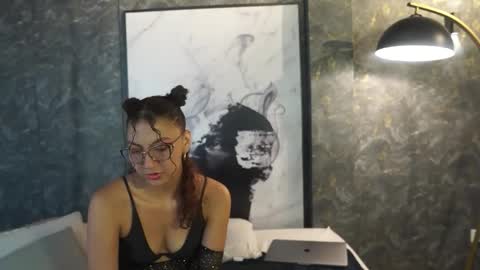 Snapshot of mia_belmont chatting on 9, 4, 2026 Belmont and Mia online show from 9, 4, 2026