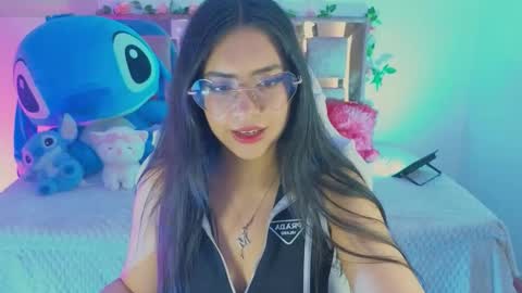Snapshot of mia_bnnyy chatting on 4, 10, 2025 mia_bnnyy online show from 4, 10, 2025