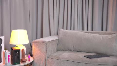 Snapshot of mia_buny_ chatting on 11, 6, 2026 mia_buny_ online show from 11, 6, 2026