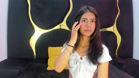 Snapshot of mia_clark18 chatting on 8, 11, 2025 mia_clark18 online show from 8, 11, 2025