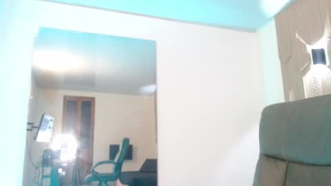 Snapshot of mia_coral1 chatting on 9, 4, 2026 Mia online show from 9, 4, 2026