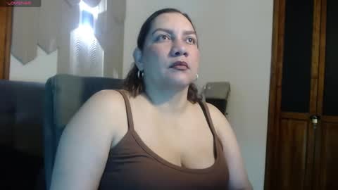 Snapshot of mia_coral1 chatting on 27, 4, 2026 Mia online show from 27, 4, 2026