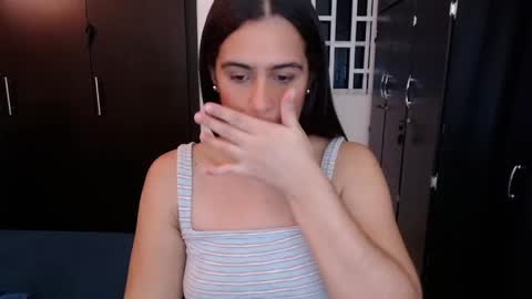 Snapshot of mia_danielsx chatting on 18, 12, 2024 Mia online show from 18, 12, 2024