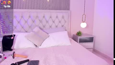 MIA help me get to 25 hands up online show from 25, 2, 2026