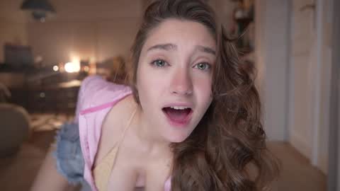 Mia online show from 29, 9, 2025