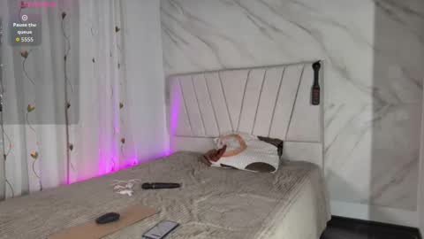 mia elan online show from 21, 11, 2025