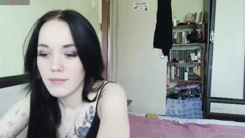 Snapshot of mia_ellis_ chatting on 3, 8, 2026 Mia and Jenny online show from 3, 8, 2026