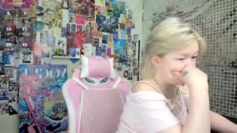 Snapshot of mia_ferd chatting on 27, 3, 2026 Mia online show from 27, 3, 2026