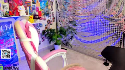 Snapshot of mia_ferd chatting on 6, 4, 2026 Mia online show from 6, 4, 2026