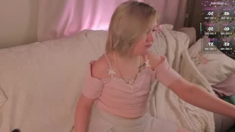 Snapshot of mia_ferd chatting on 18, 4, 2026 Mia online show from 18, 4, 2026