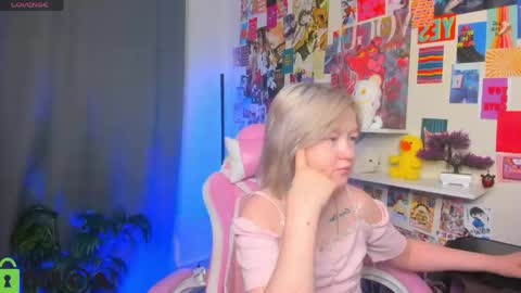 Snapshot of mia_ferd chatting on 19, 4, 2026 Mia online show from 19, 4, 2026