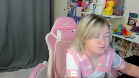 Snapshot of mia_ferd chatting on 3, 7, 2026 Mia online show from 3, 7, 2026