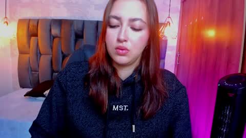 Snapshot of mia_ferrer18 chatting on 12, 7, 2026 mia_ferrer18 online show from 12, 7, 2026