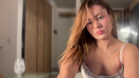 Snapshot of mia_ferrer777 chatting on 3, 4, 2026 mia_ferrer777 online show from 3, 4, 2026