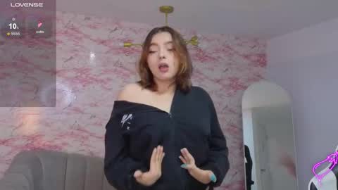 Mia online show from 19, 2, 2026