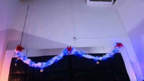 MIA online show from 12, 12, 2024