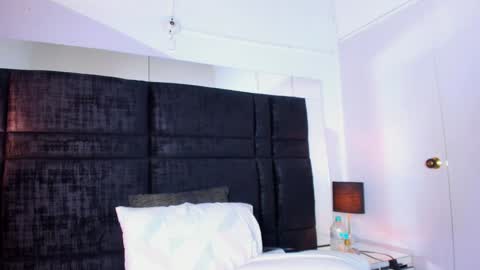 MIA online show from 5, 2, 2025