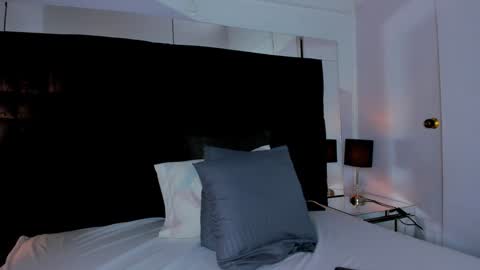 MIA online show from 6, 2, 2025