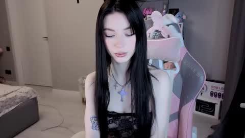 Snapshot of mia_gothh chatting on 3, 12, 2025 MIA HELP ME REACH 100 LIKES online show from 3, 12, 2025