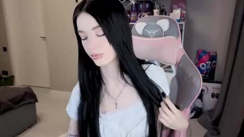 Snapshot of mia_gothh chatting on 23, 2, 2026 MIA HELP ME REACH 100 LIKES online show from 23, 2, 2026