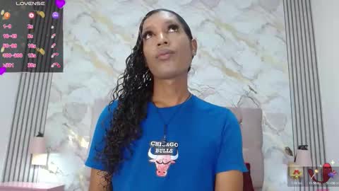 Mia Hiills online show from 4, 6, 2026