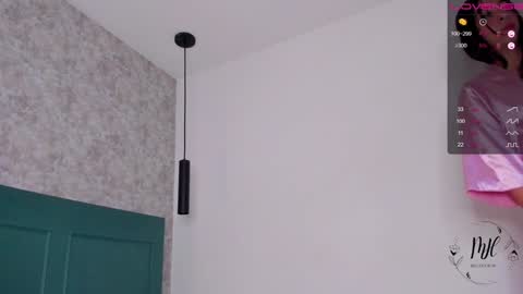 Snapshot of mia_holson chatting on 5, 12, 2024 I am Mia online show from 5, 12, 2024