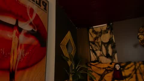 Snapshot of mia_jagger chatting on 27, 10, 2025 Val online show from 27, 10, 2025