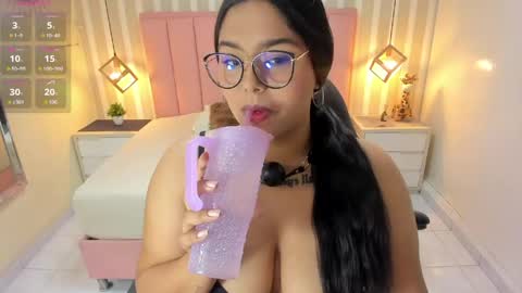Naomi online show from 17, 4, 2026