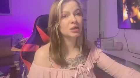 Mia online show from 14, 2, 2026