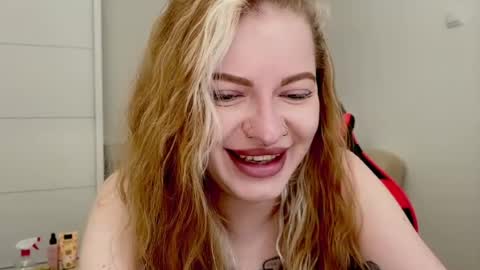 Mia online show from 25, 7, 2026