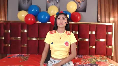 Mia.  online show from 2, 6, 2026