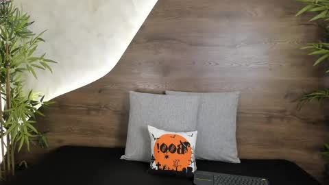 mia_lacy online show from 18, 10, 2025