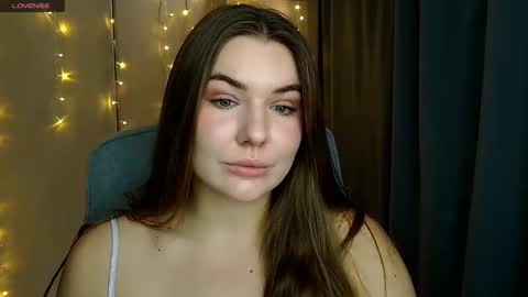 mia_lemm online show from 28, 10, 2025