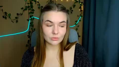 mia_lemm online show from 2, 3, 2026