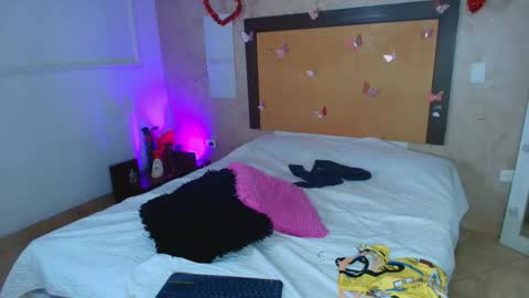 Snapshot of mia_lopez52 chatting on 24, 2, 2026 MIALOPEZ . Y . online show from 24, 2, 2026