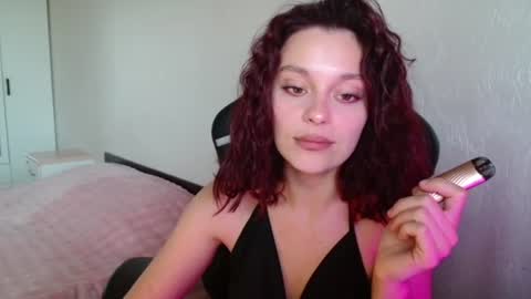 mia_luiza online show from 17, 6, 2026