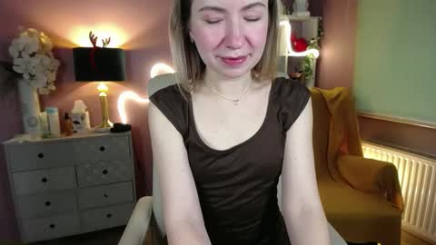 Mia online show from 3, 1, 2025