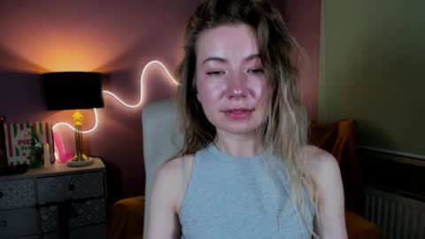 Mia online show from 9, 11, 2025