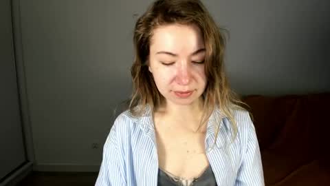 Snapshot of mia_luxx92 chatting on 25, 4, 2026 Mia online show from 25, 4, 2026